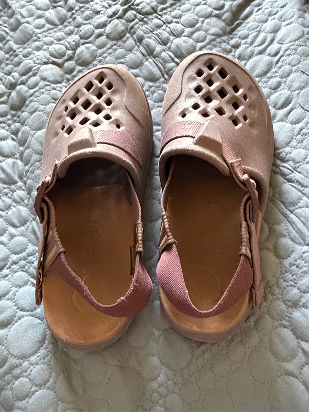 Chaco Kids Closed-Toe Sandals in Dusty Pink